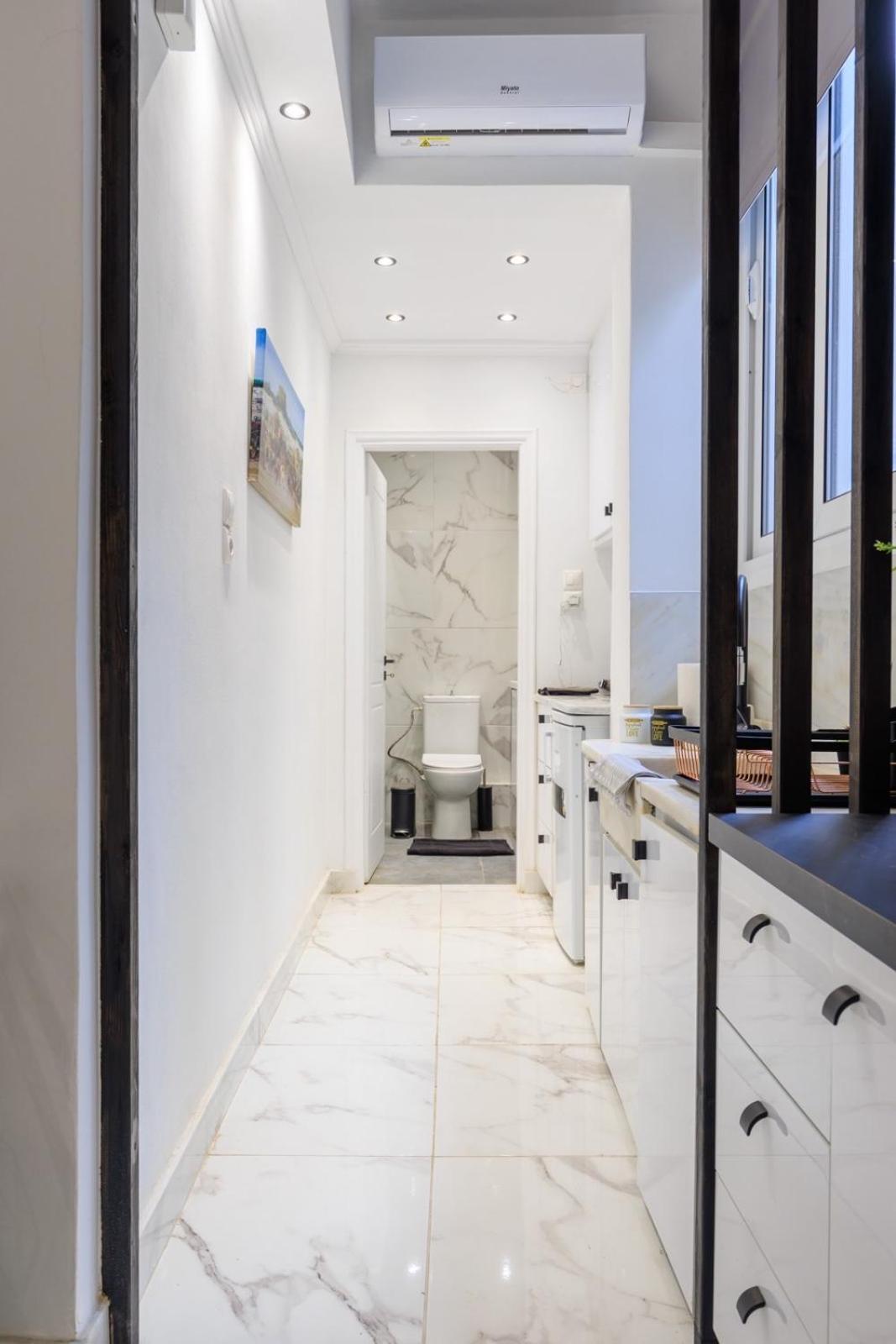 Aiolos Luxury Apartment Under Acropolis In Plaka Athena Bagian luar foto